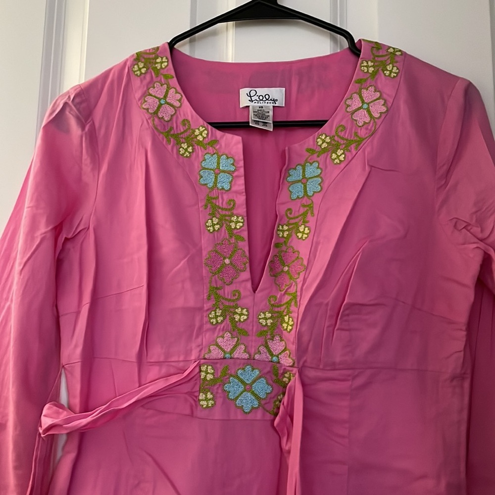 Lilly Pulitzer embroidered flower neckline caftan style dress